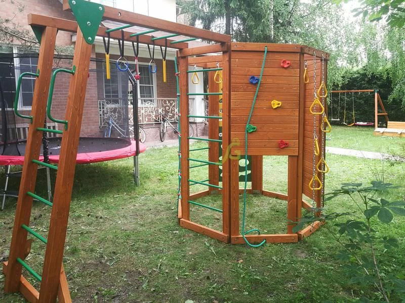 Спортивный комплекс IgraGrad "WorkOut с рукоходом" Спортивный комплекс IgraGrad "WorkOut с рукоходом"